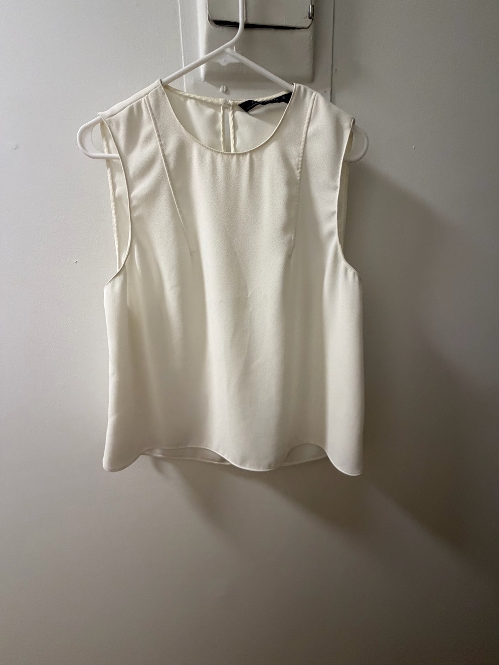 Zara Ivory Sleeveless Blouse Size Large – Minimalist Quiet Luxury Top - Picture 2 of 4